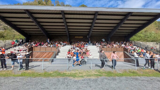 tribunes.jpg